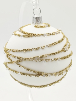 White tree ball with pearls